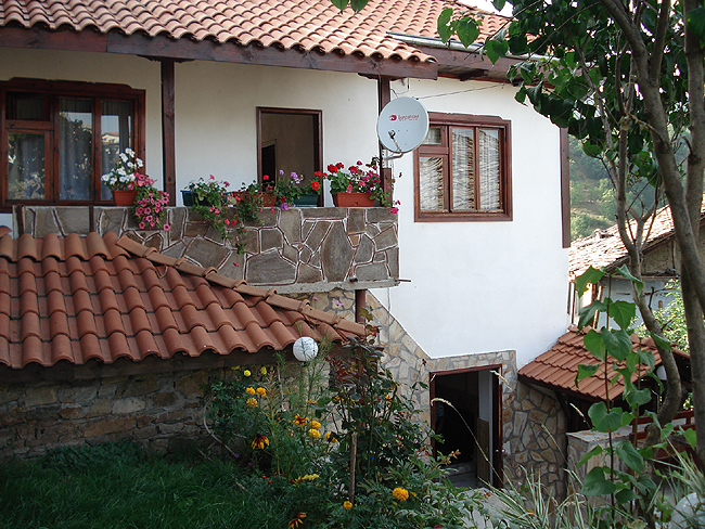 Шарковата къща, с. Долен