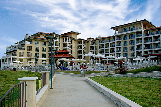 Апартаментен комплекс "Byala Beach Resort"